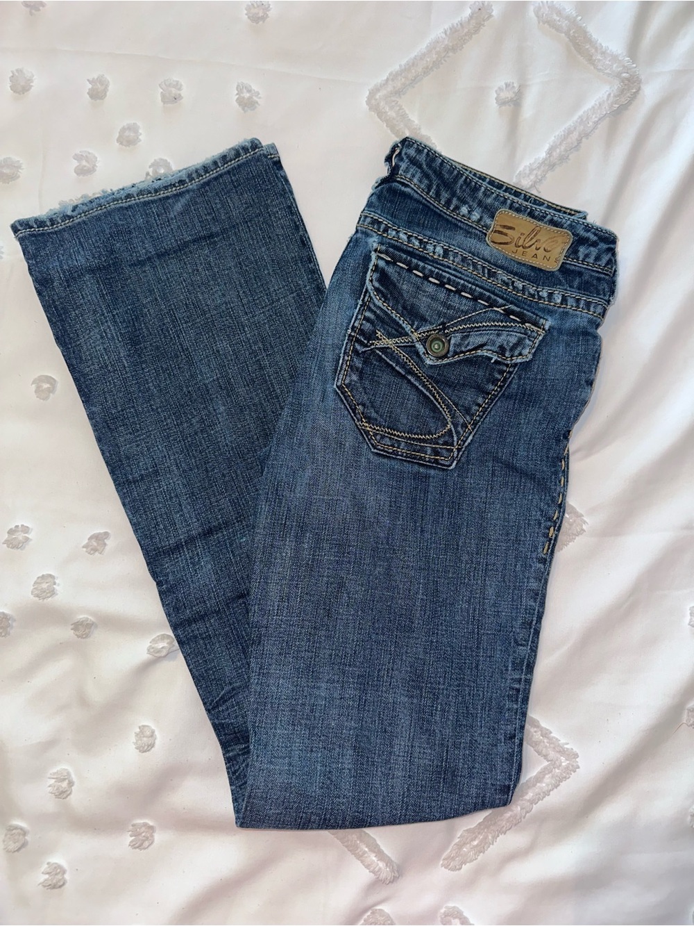 Silver Jeans Women's Boot Cut in Dark Blue Denim